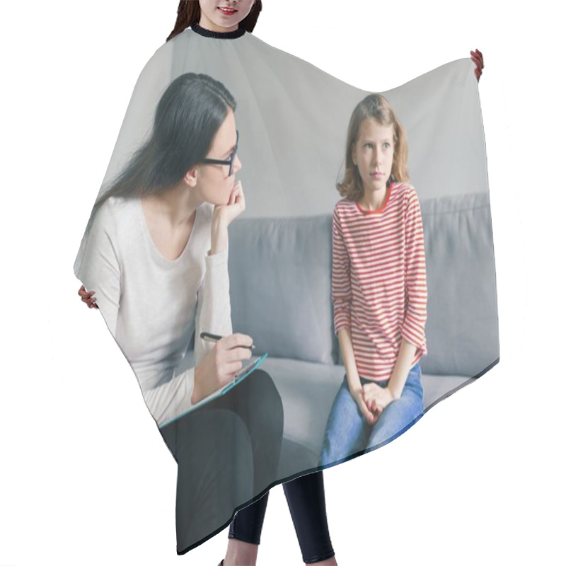 Personality  Professional Child Psychologist Talking With Child Girl In Office Hair Cutting Cape