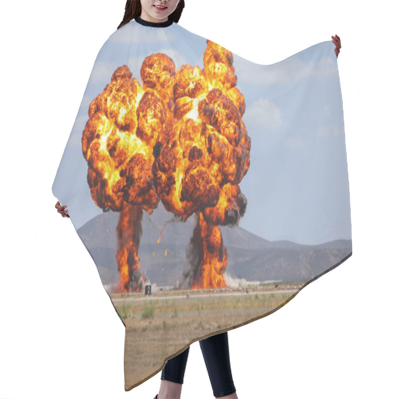 Personality  Giant Outdoors Explosion With Fire And Black Smoke Hair Cutting Cape