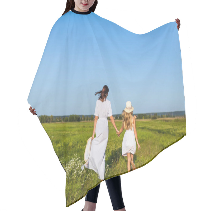 Personality  Rear View Of Mother And Daughter Walking Together By Green Field On Sunny Day Hair Cutting Cape