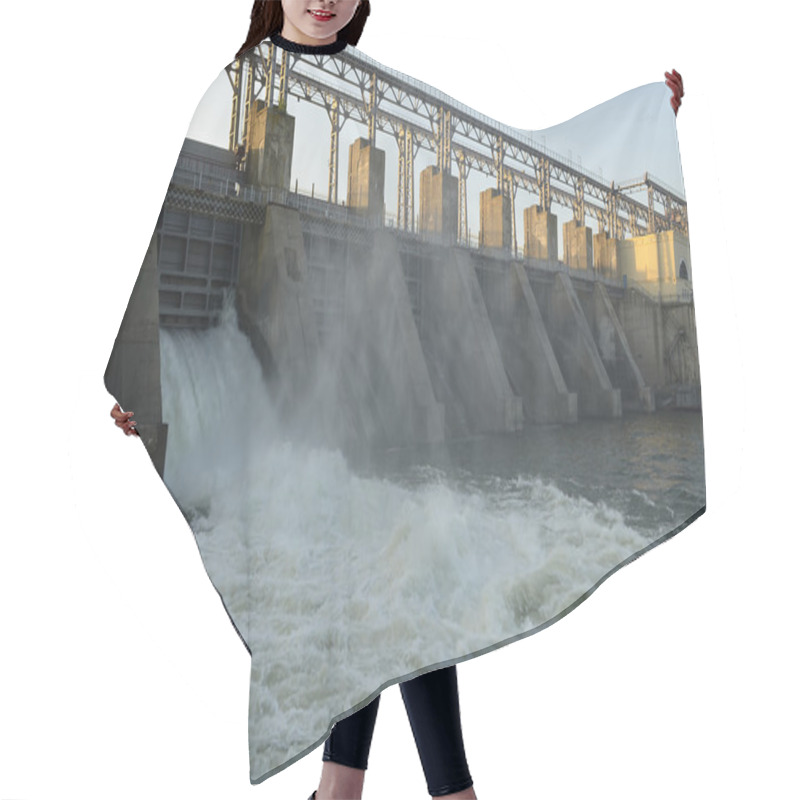 Personality  Hydro Power Plant Hair Cutting Cape