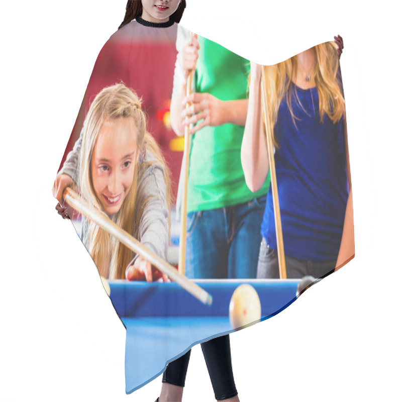 Personality  Girl Playing Pool Billiard With Family Hair Cutting Cape