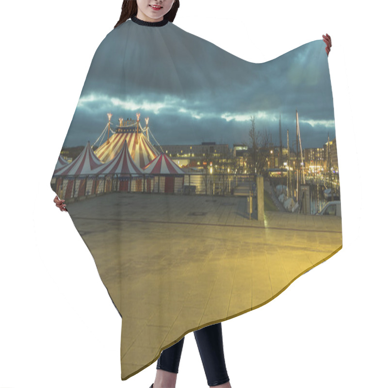 Personality  Illuminated Big Top Hair Cutting Cape