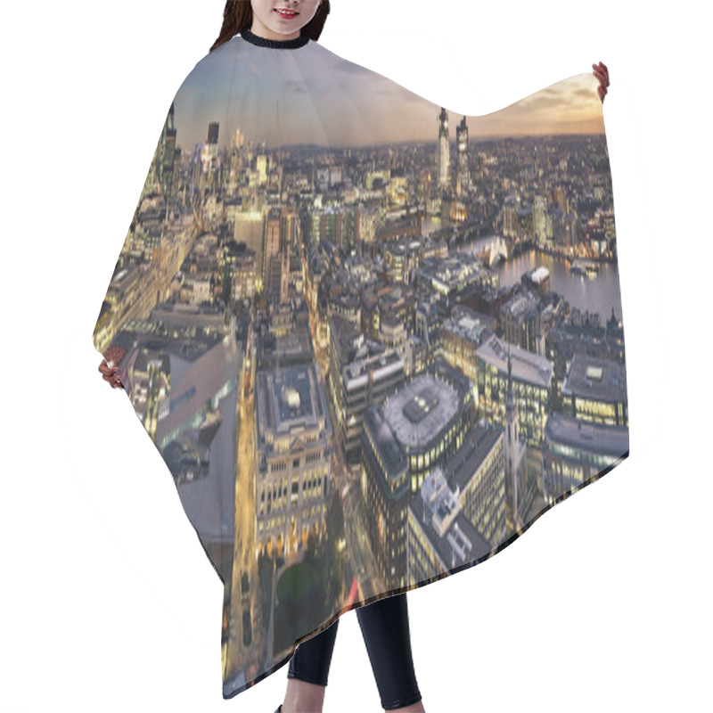 Personality  City Of London At Twilight Hair Cutting Cape