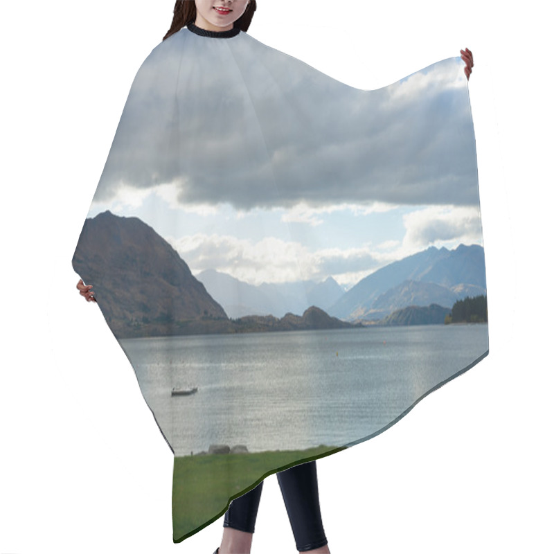 Personality  New Zealand Landscape Hair Cutting Cape