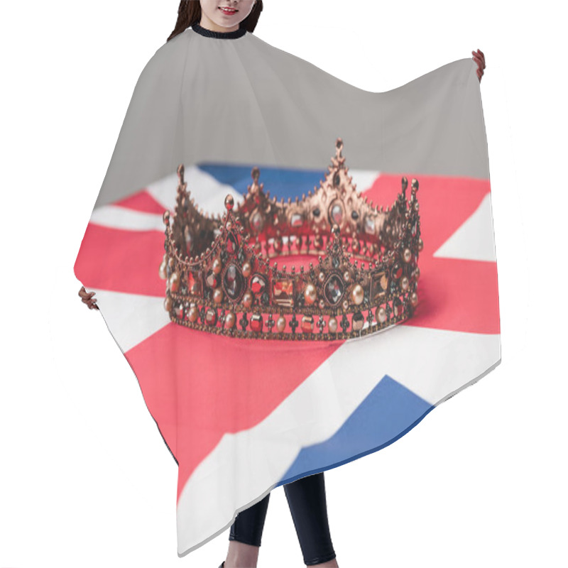 Personality  Luxury Royal Crown On British Flag Isolated On Grey Hair Cutting Cape