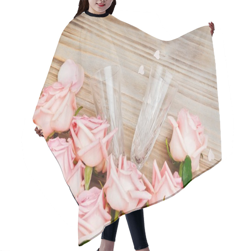 Personality  Pink Blooming Roses On Wood Hair Cutting Cape