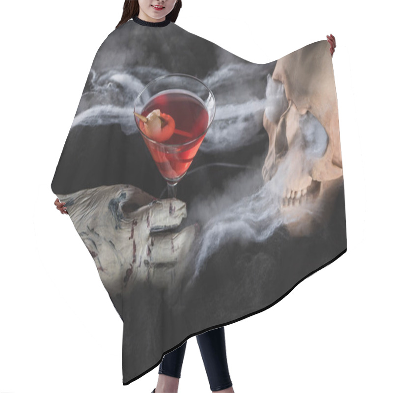 Personality  Spooky Human Skull With Red Cocktail On Black Background, Halloween Decoration Hair Cutting Cape