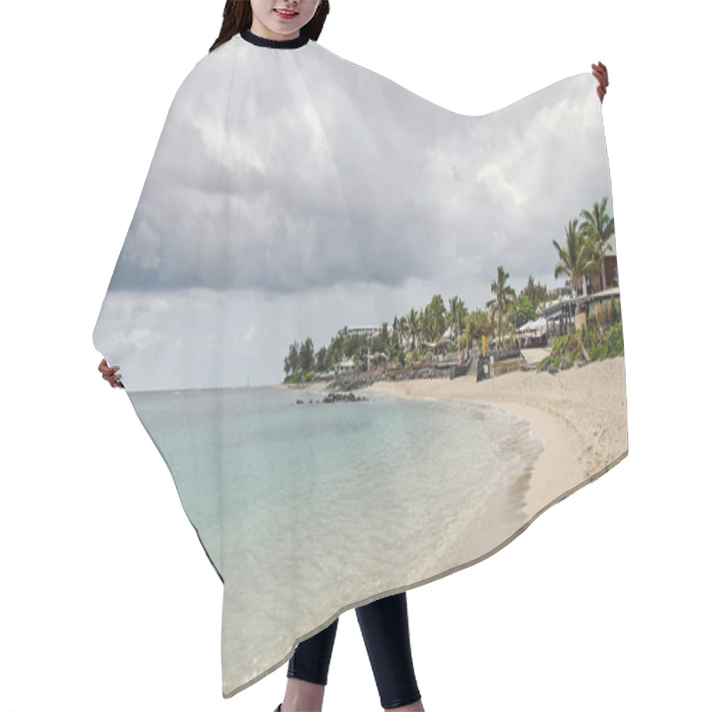 Personality  Nice Beach Of The Reunion Island Hair Cutting Cape