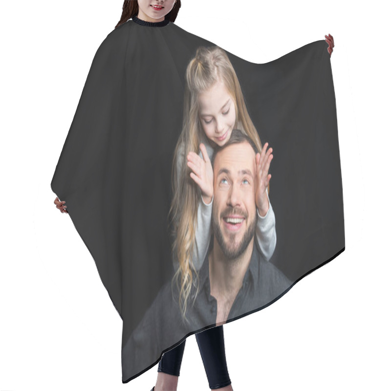 Personality  Smiling Father And Daughter Hair Cutting Cape