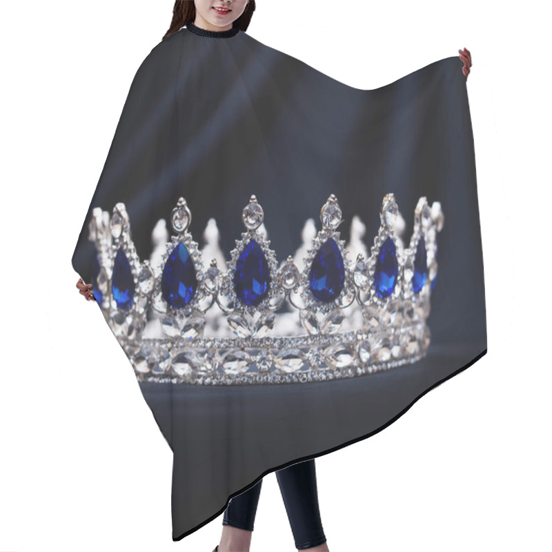 Personality  Royal Luxury Gold Crown With Sapphire Pn Black Background Hair Cutting Cape