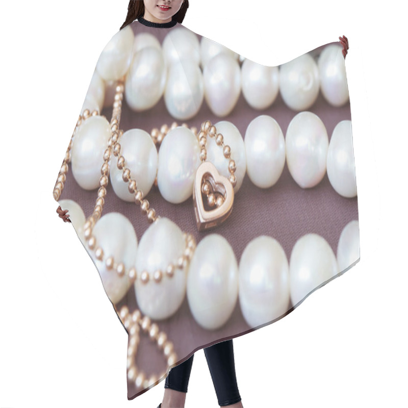 Personality  Pearl And Gold Hair Cutting Cape