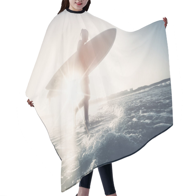 Personality  Surfer Girl Silhouette Hair Cutting Cape