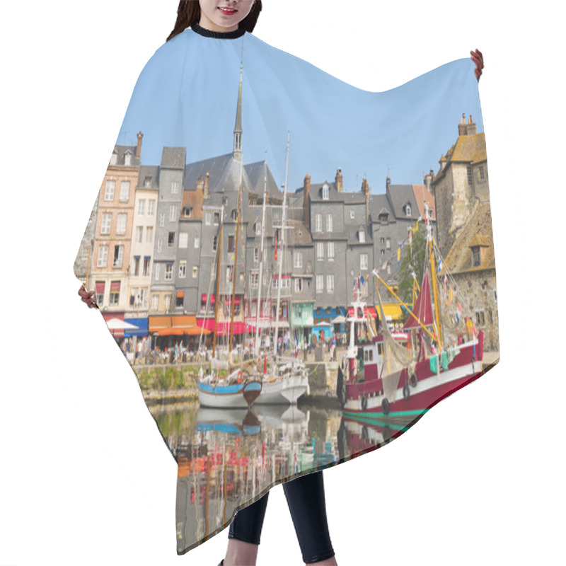 Personality  Honfleur Harbour Hair Cutting Cape