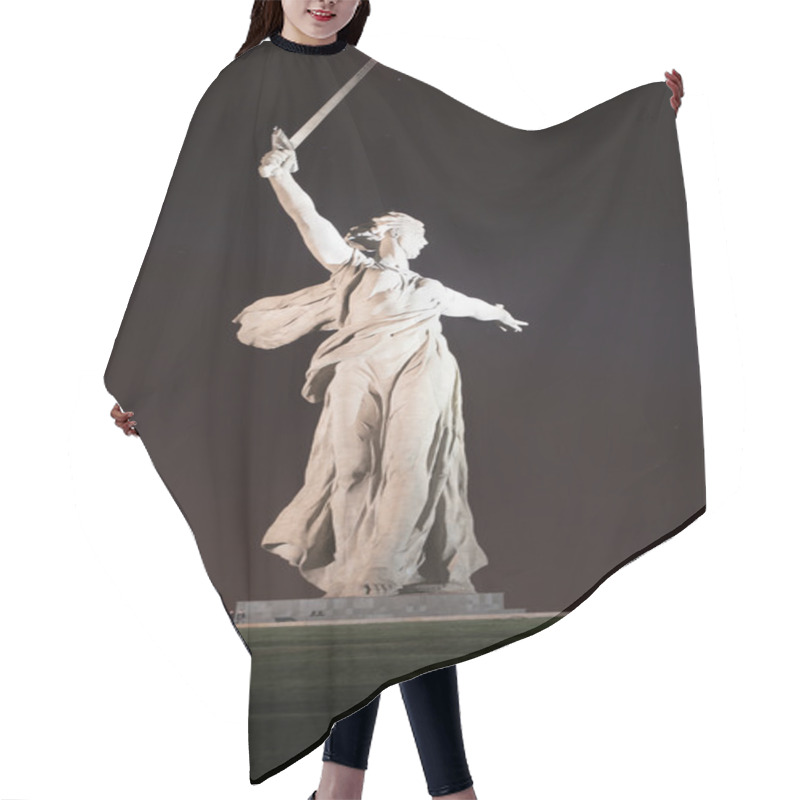 Personality  Monument Of Motherland Calls Hair Cutting Cape