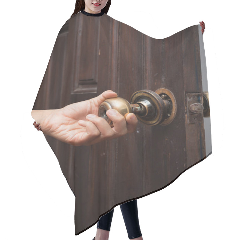 Personality  Broken Door Knob Hair Cutting Cape