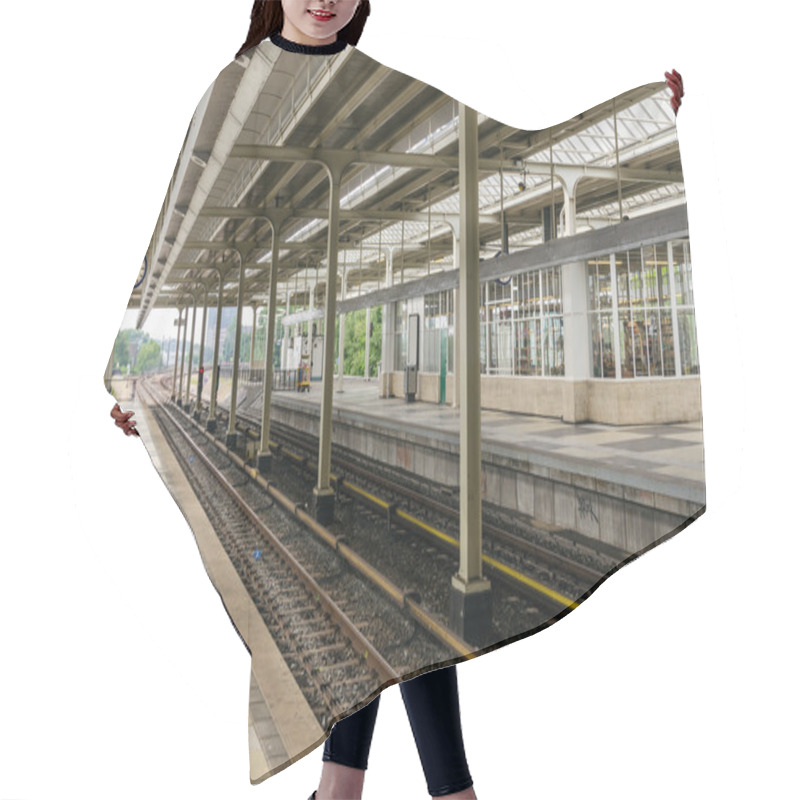 Personality  Deserted Train Station Hair Cutting Cape