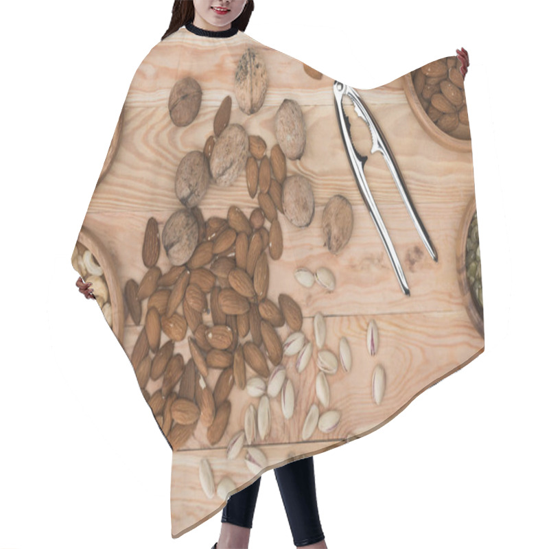 Personality  Assorted Nuts And Nutcracker Hair Cutting Cape