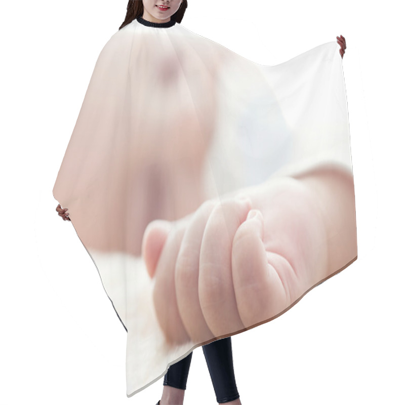 Personality  Sweet Dreams,soft Focus Hair Cutting Cape