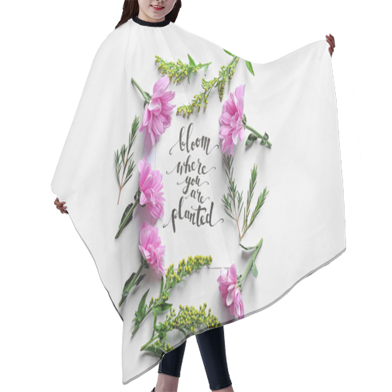 Personality  Paper With Bright Flowers Hair Cutting Cape