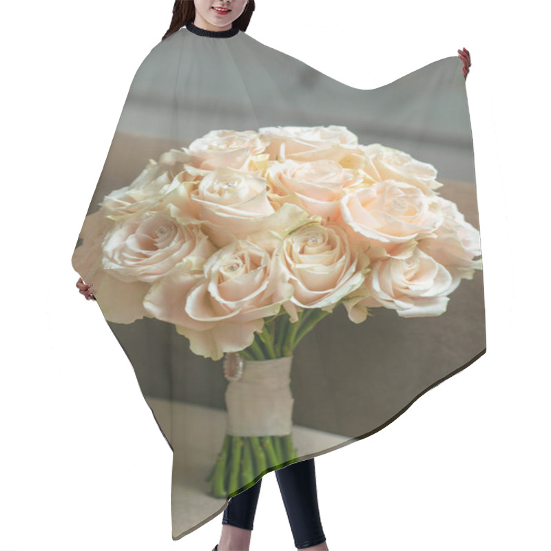 Personality  Closeup Photo Of Wedding White Rose Bouqet Hair Cutting Cape