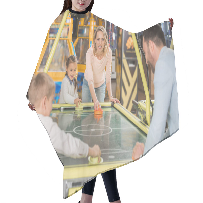 Personality  Family Together Hair Cutting Cape