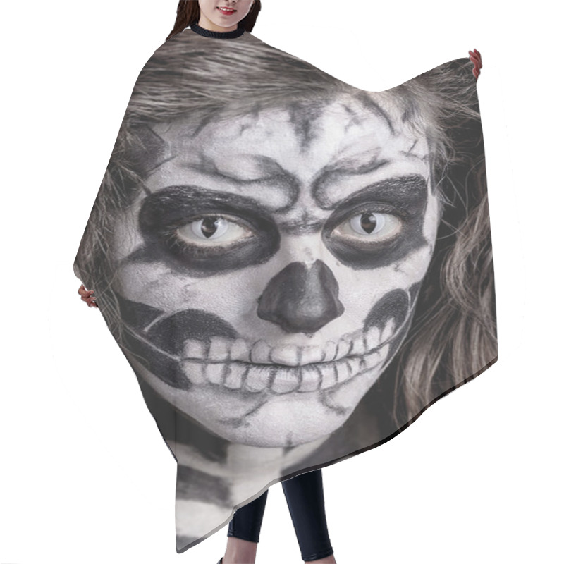 Personality  Women Painted As Skeleton Hair Cutting Cape