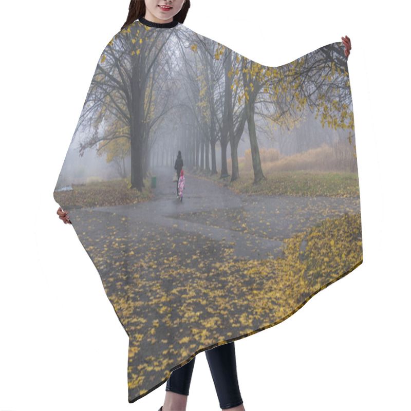 Personality  Autumn Park. Scenic Autumn Morning Landscape. Maple Trees With V Hair Cutting Cape