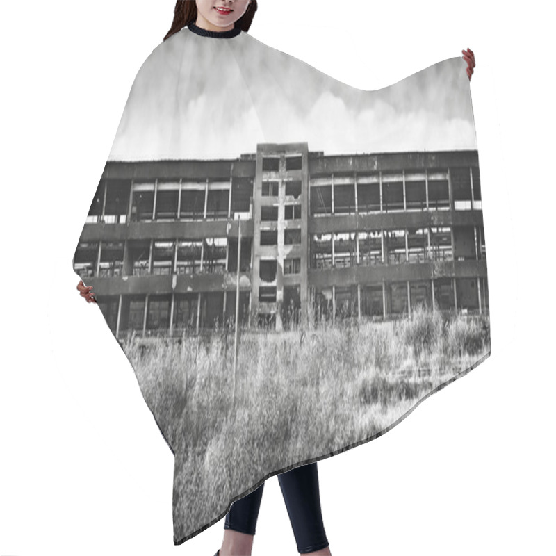 Personality  Old Ruinous Factory Panorama Hair Cutting Cape