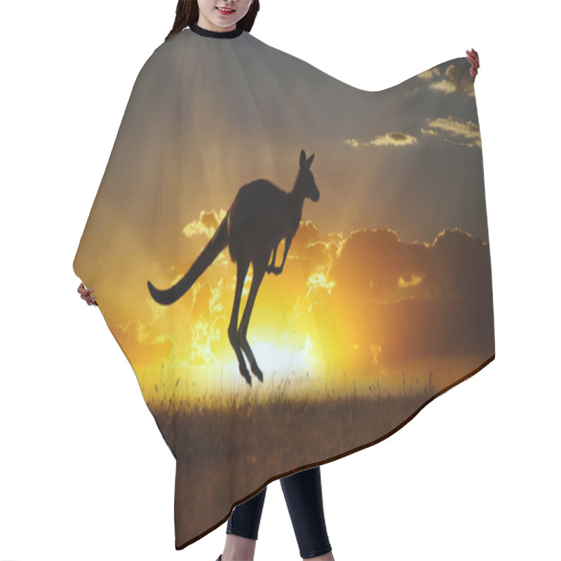 Personality  Kangaroo Hair Cutting Cape