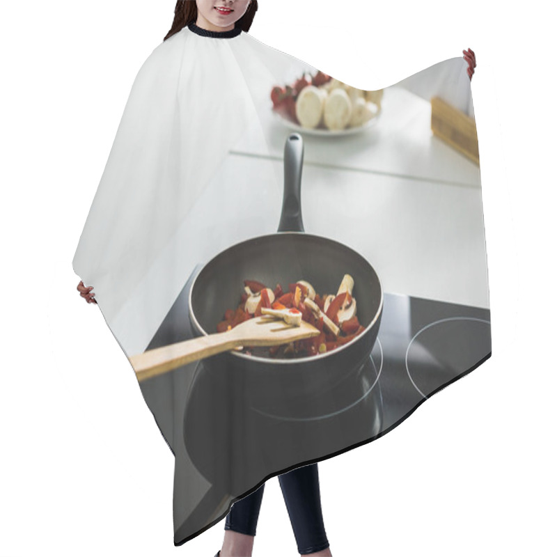 Personality  Frying Pan With Delicious Vegetables On Electric Stove In Kitchen Hair Cutting Cape