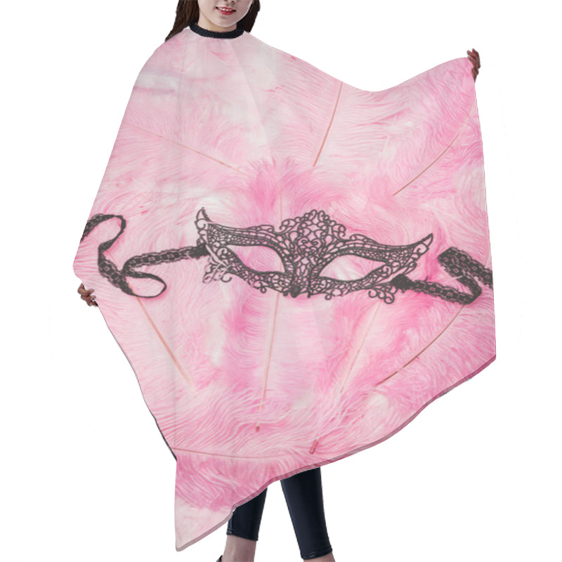 Personality  Black Lacy Mask On Pink Feathers Hair Cutting Cape