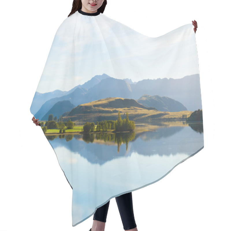 Personality  New Zealand Alps And Lake Hair Cutting Cape