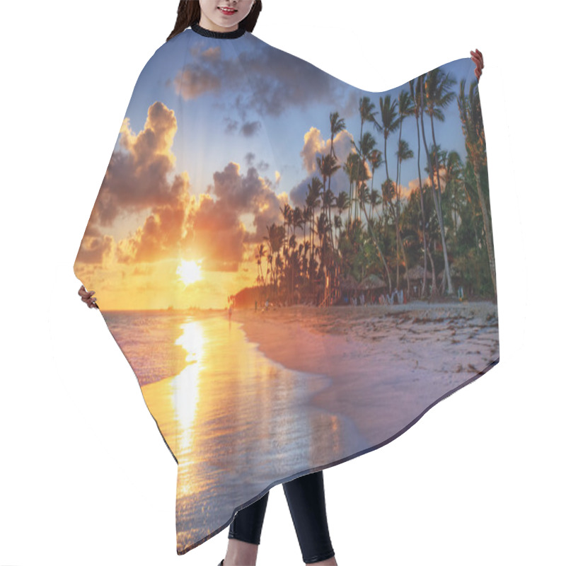 Personality  Ocean Beach Sunrise Hair Cutting Cape