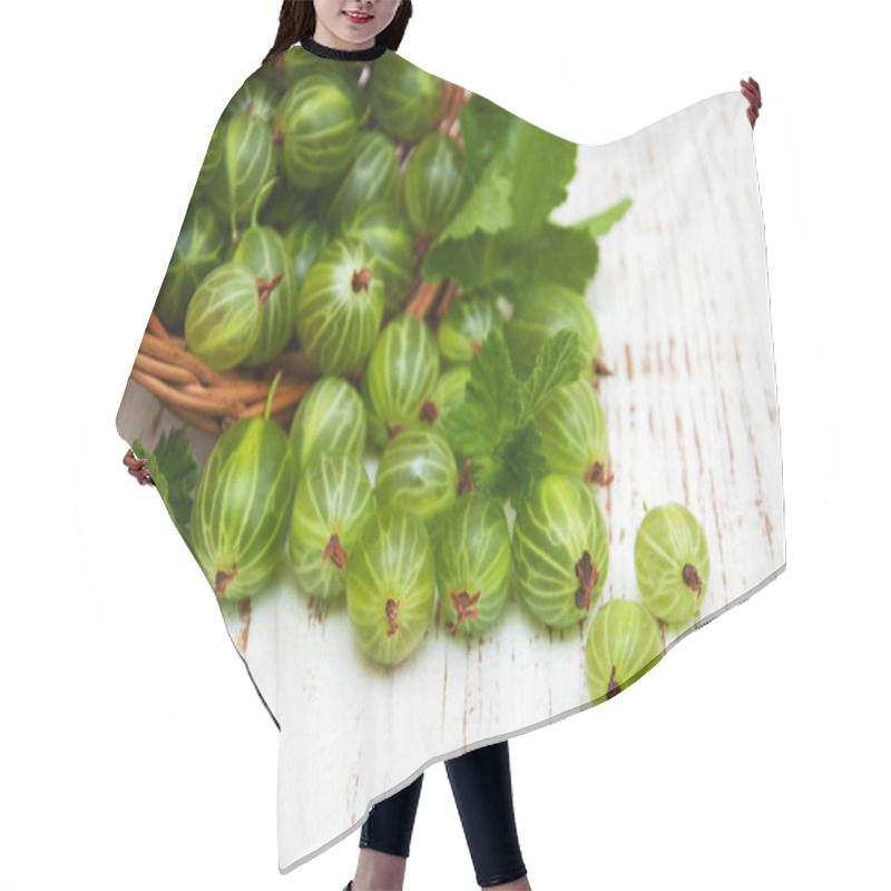 Personality  Gooseberries With Leaves Hair Cutting Cape