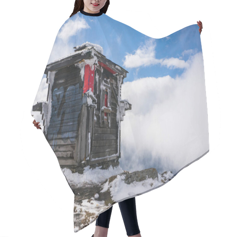 Personality  Ski House In Mountains  Hair Cutting Cape