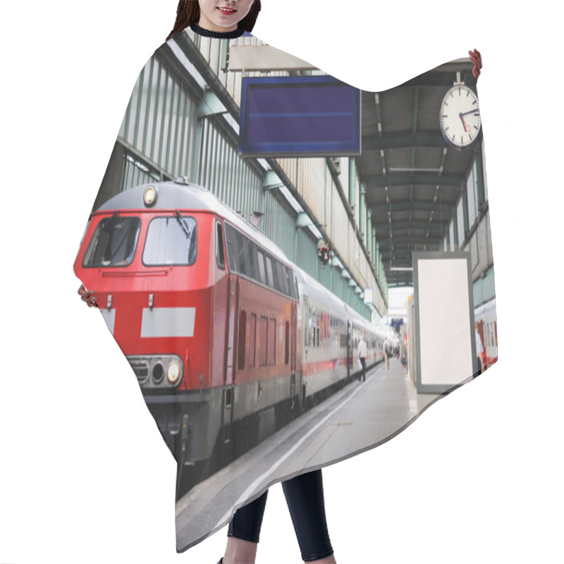 Personality  Train In The Station With Clock Hair Cutting Cape