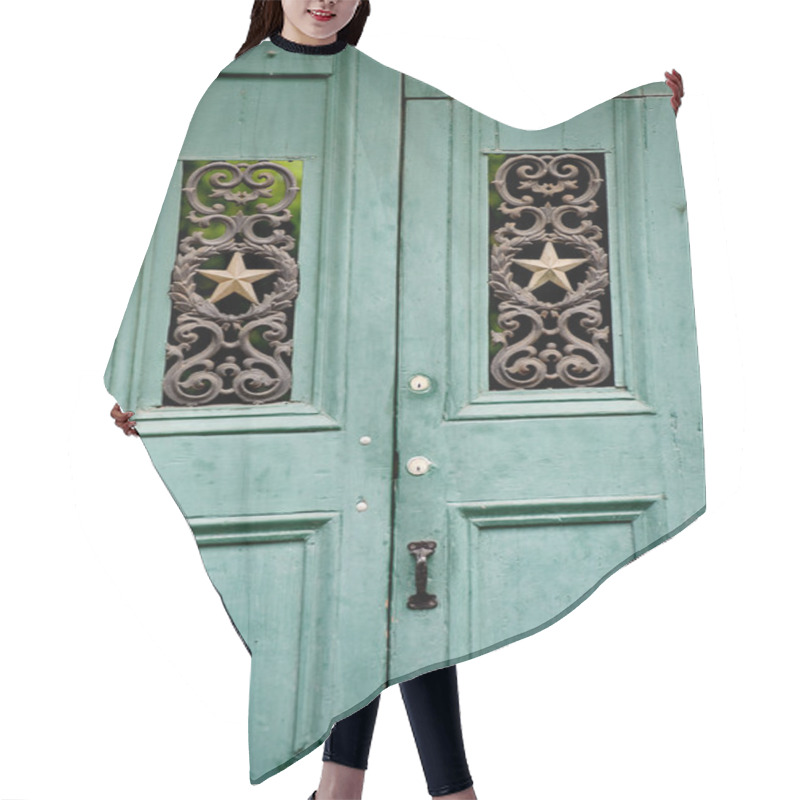 Personality  Old Green Door Hair Cutting Cape