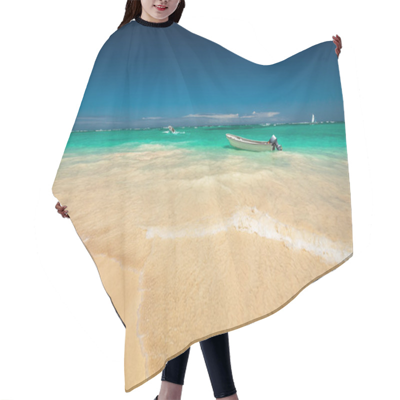 Personality  Carribean Sea And Boat On The Shore, Beautiful Panoramic View Hair Cutting Cape