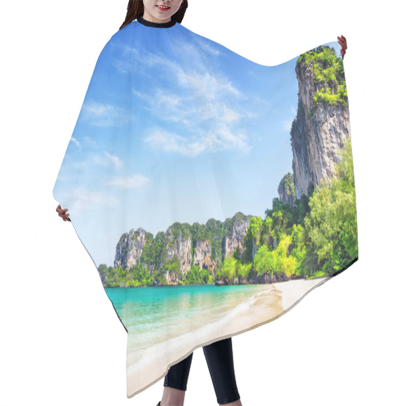 Personality  Thai Traditional Wooden Longtail Boat And Beautiful Sand Railay Beach In Krabi Province. Ao Nang, Thailand. Hair Cutting Cape