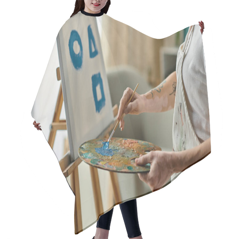 Personality  A Woman With Vitiligo Creates Vibrant Shapes On Canvas. Hair Cutting Cape