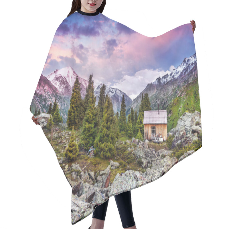 Personality  House In The Mountains Hair Cutting Cape