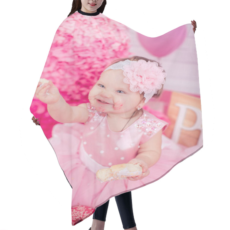 Personality  Princess Baby Girl In Pink Dress Hair Cutting Cape