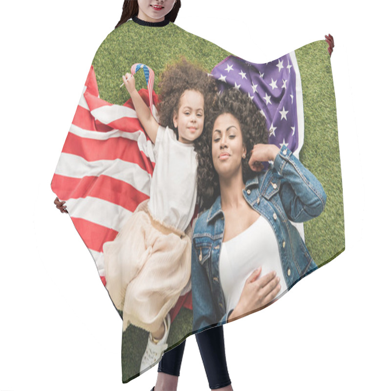 Personality  Woman With Daughter On American Flag Hair Cutting Cape