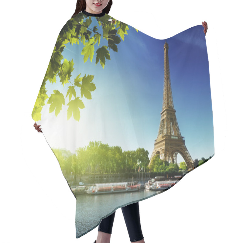 Personality  Seine In Paris With Eiffel Tower Hair Cutting Cape