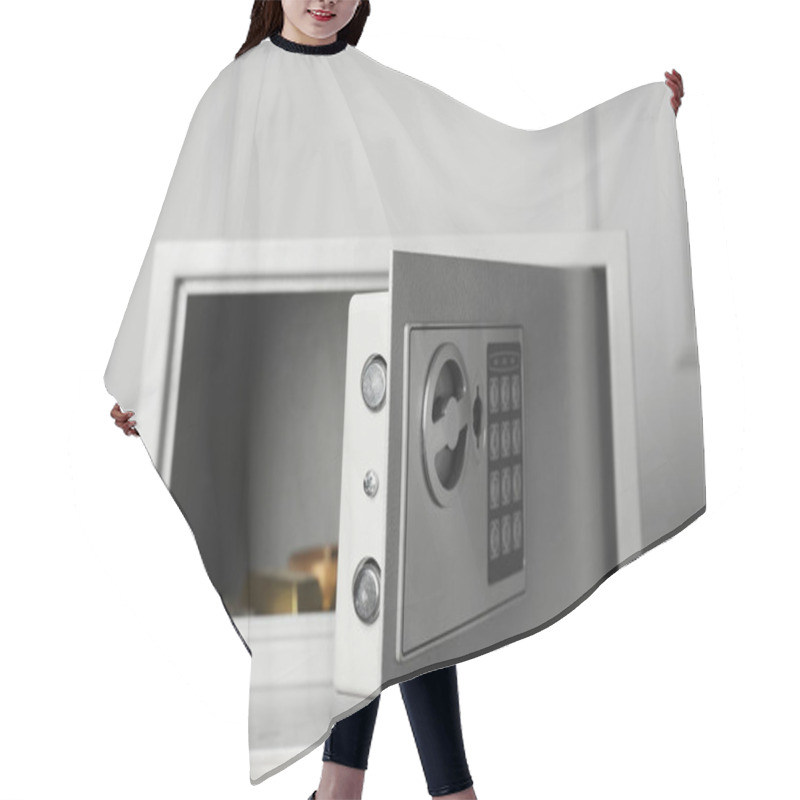 Personality  Open Steel Safe With Gold Bar And Jewelry On Wooden Table Hair Cutting Cape