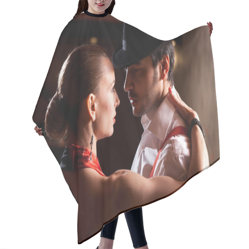 Personality  Dancer Portrait Hair Cutting Cape