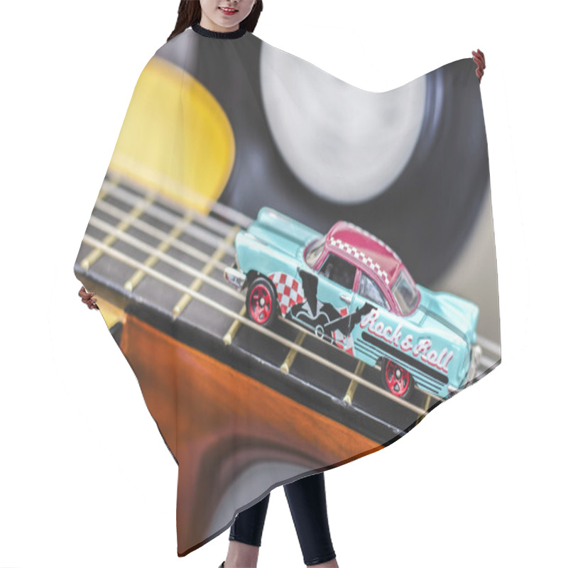 Personality  Rock & Roll Car Hair Cutting Cape