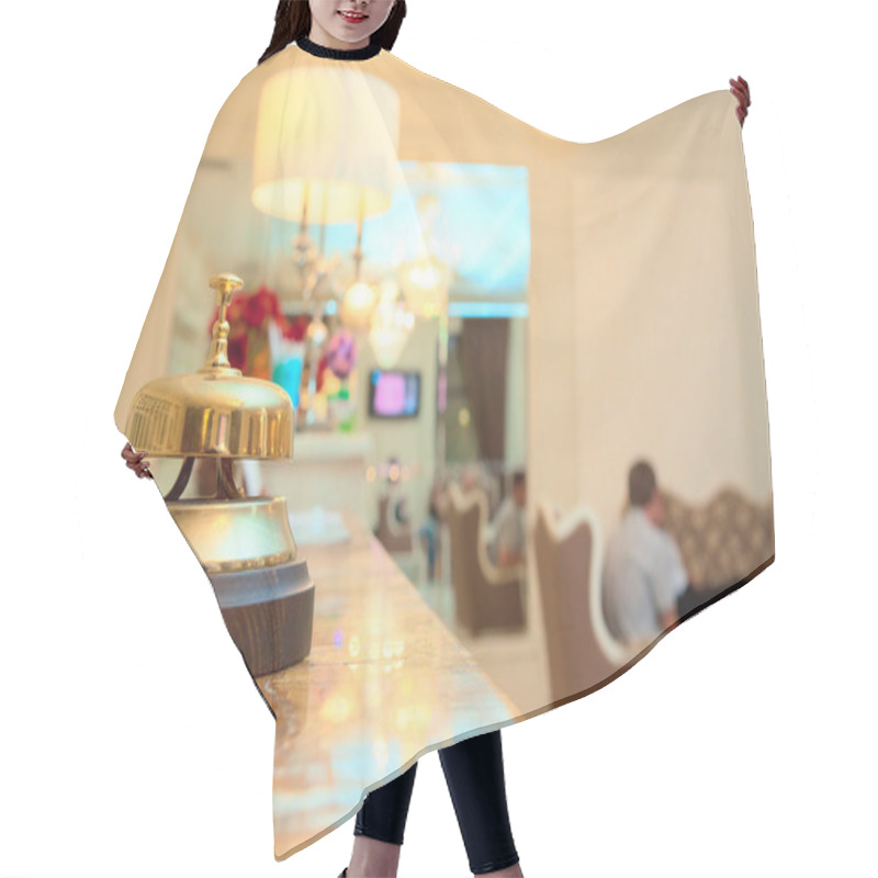 Personality  Hotel Bell Hair Cutting Cape