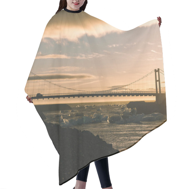 Personality  Bridge Hair Cutting Cape