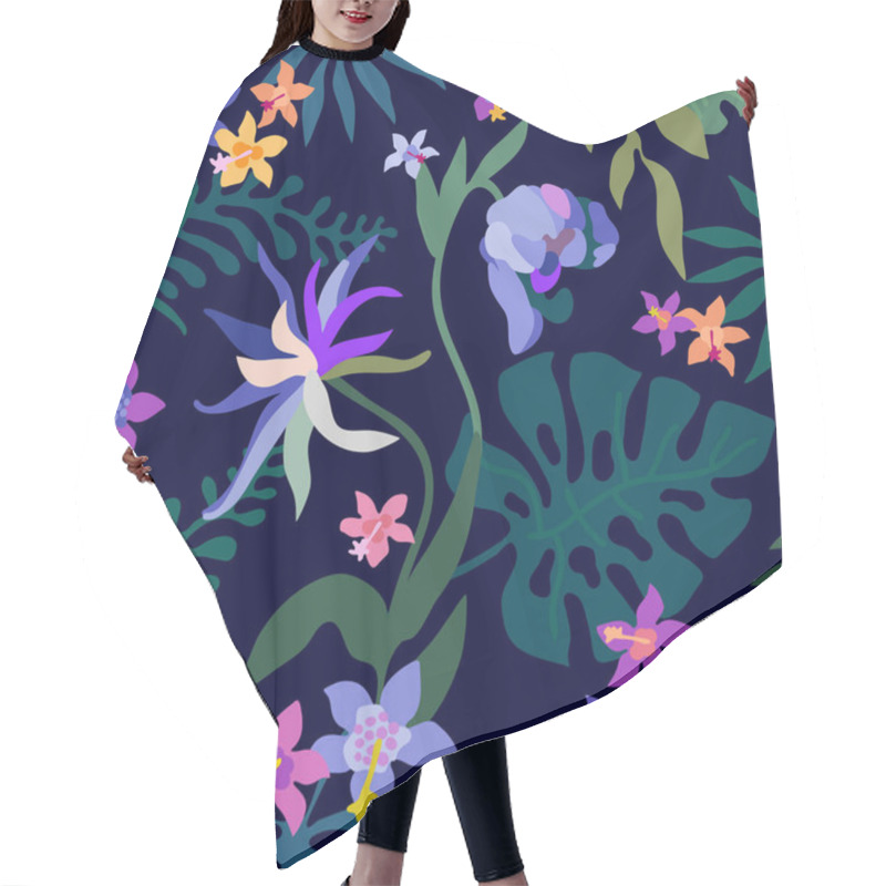 Personality  Seamless Vector Print With Palm Leaves And Blooming Exotic Flowers. Hair Cutting Cape